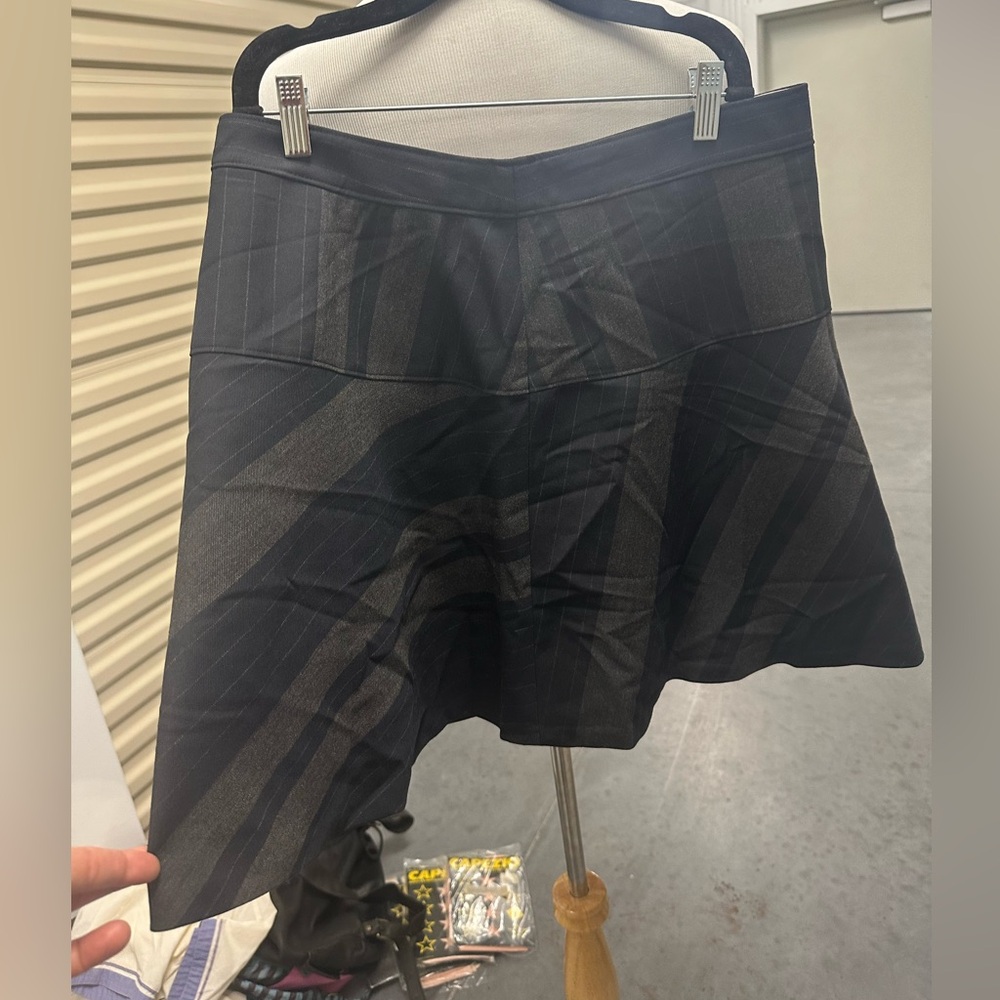 Banana Republic Pinstripes Black and Gray Mini Skirt Y2K Office